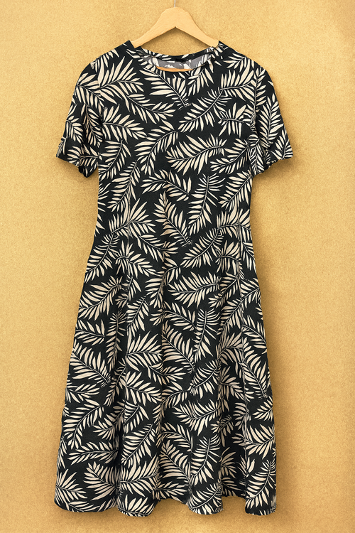 Black &amp; White Leaf Print Midi Dress