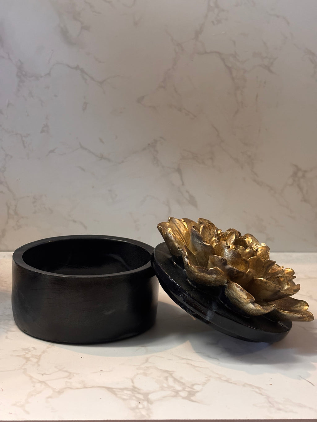 🌸 Gold Lotus Trinket Box 🌸